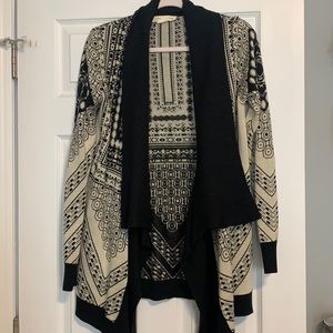 Urban Outfitters Black/White Patterned Sweater